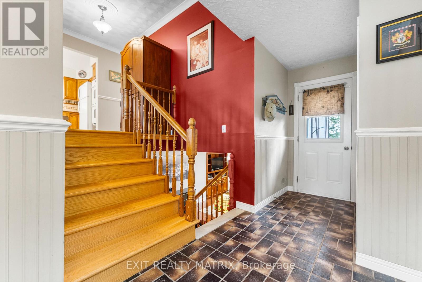 771 Laflin Avenue, Cornwall, Ontario  K6J 3M6 - Photo 5 - X12171973