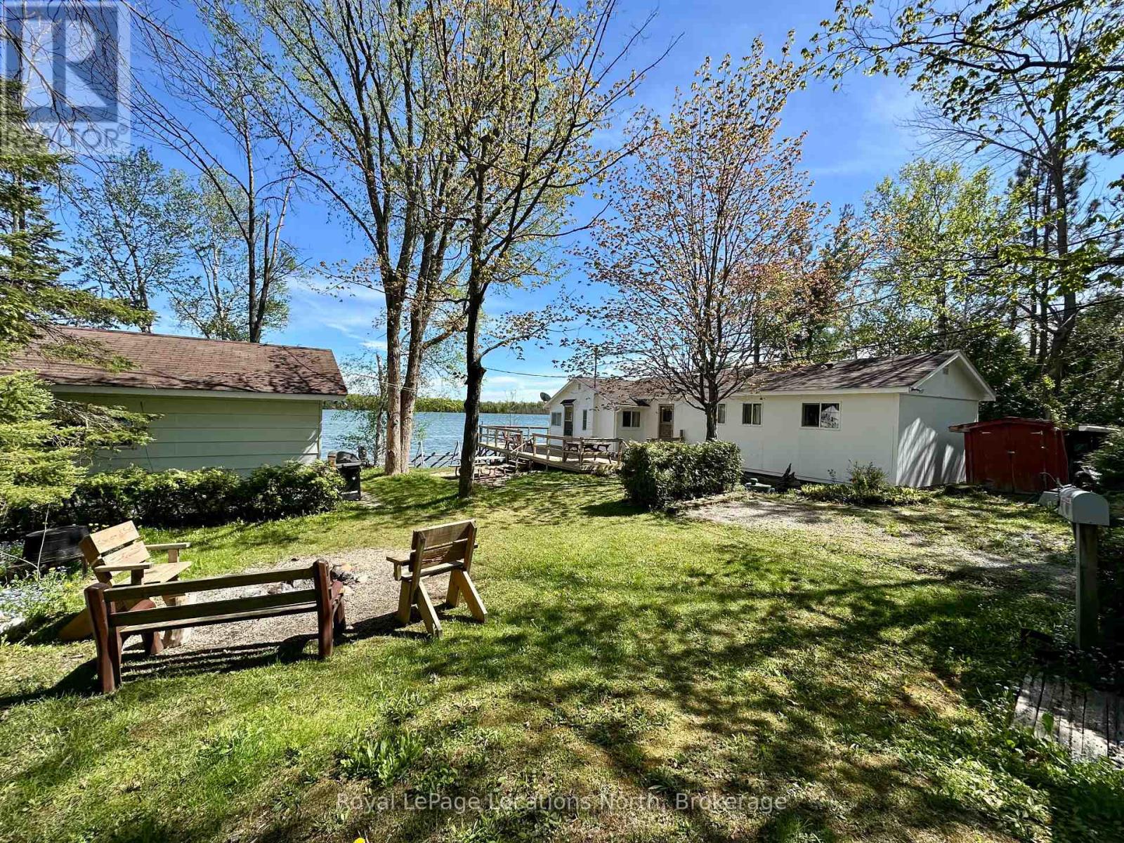 62 Miller Lake Shore Road, Northern Bruce Peninsula, Ontario  N0H 1Z0 - Photo 11 - X12168402