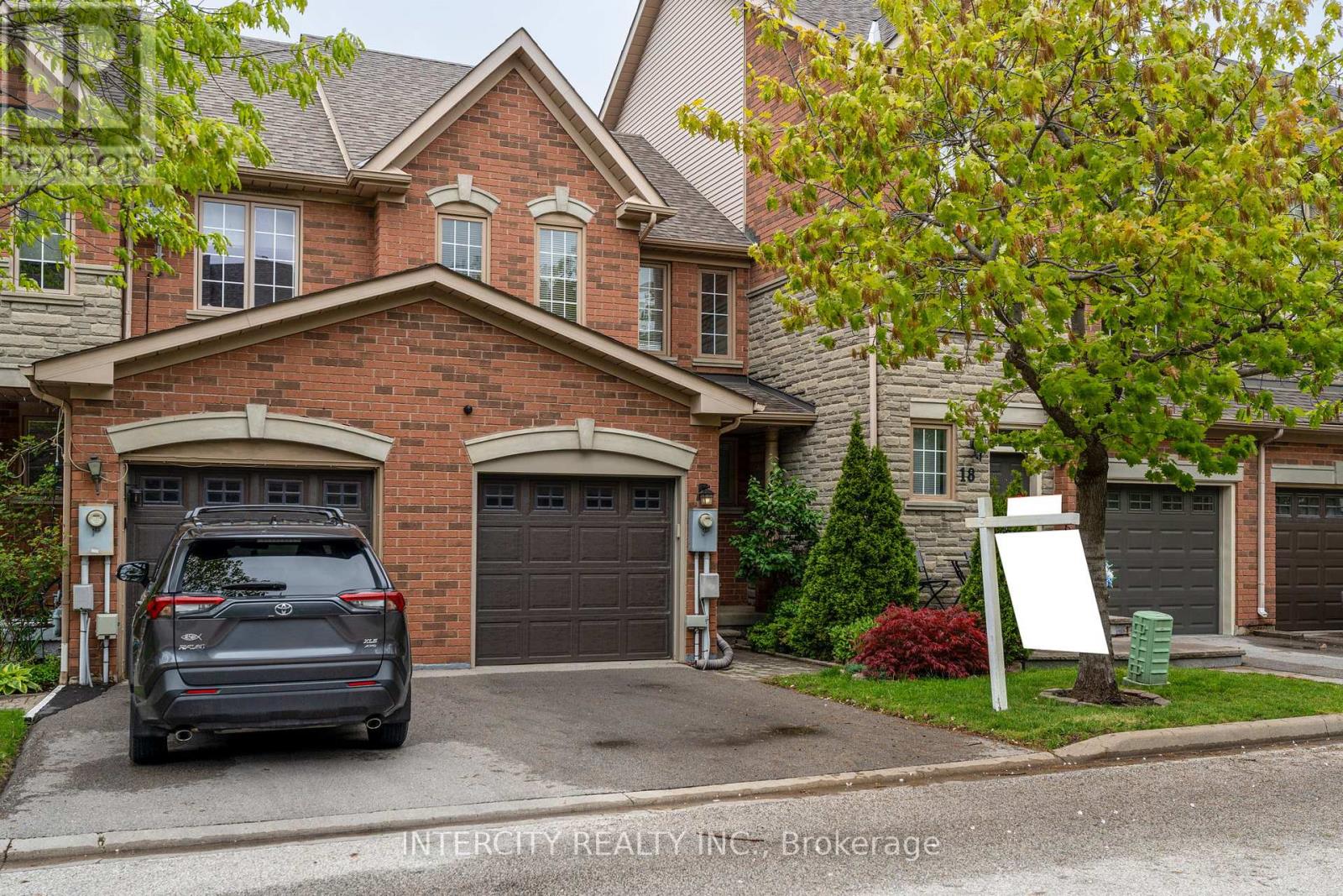 Property at 17 - 15 POTTERY PLACE image 1