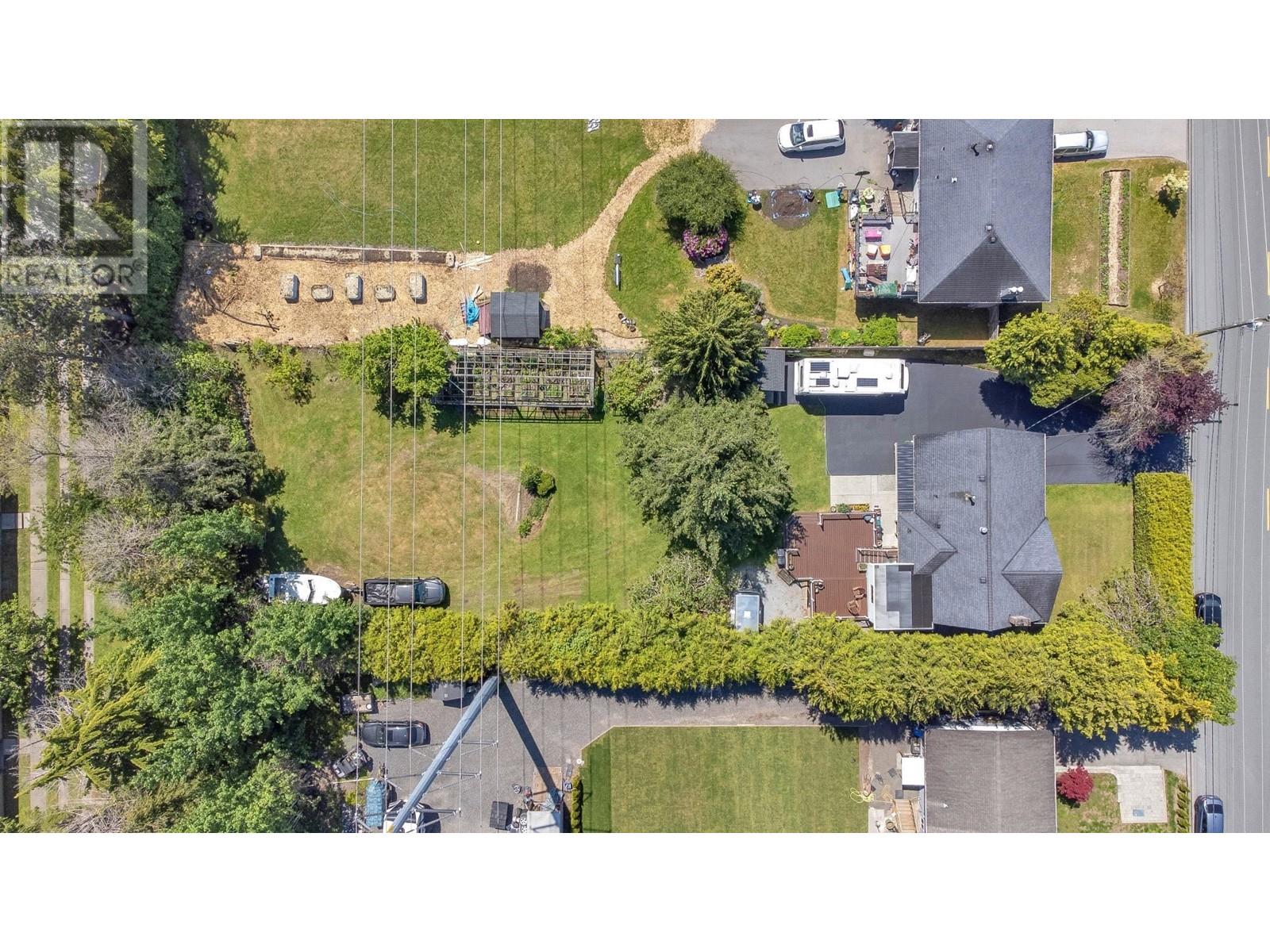 Property at 1110 53A STREET image 4