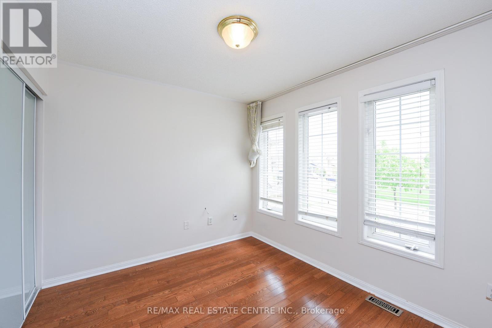 5989 Sidmouth Street, Mississauga, Ontario  L5V 2Z5 - Photo 24 - W12156506