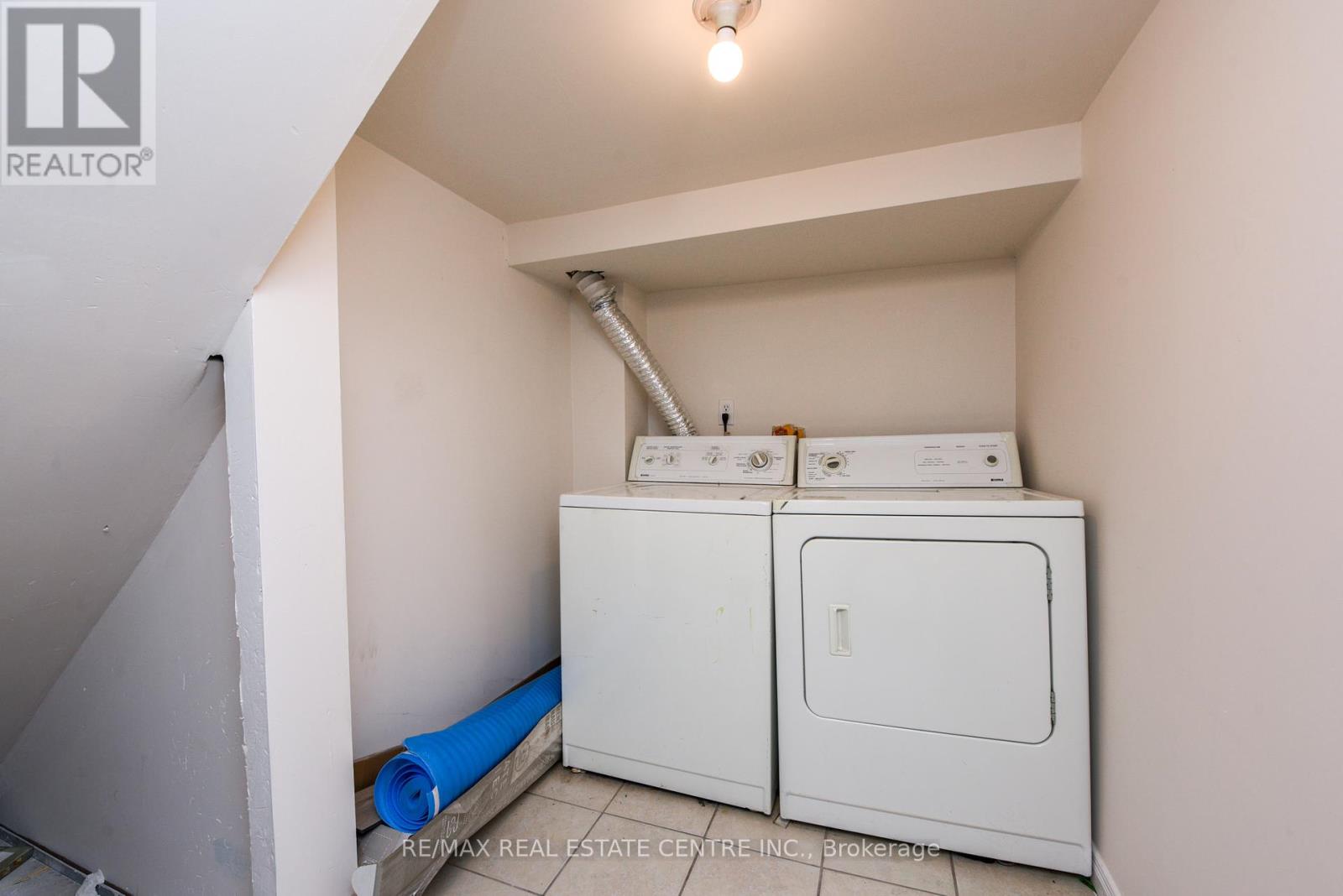 5989 Sidmouth Street, Mississauga, Ontario  L5V 2Z5 - Photo 36 - W12156506