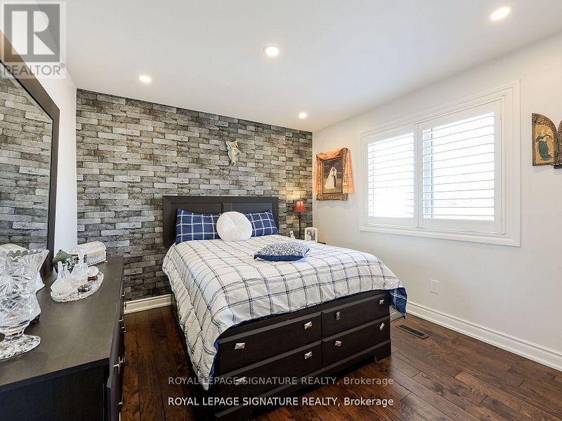 281 Mcgill Street, Mississauga, Ontario  L5A 1V3 - Photo 31 - W12156918