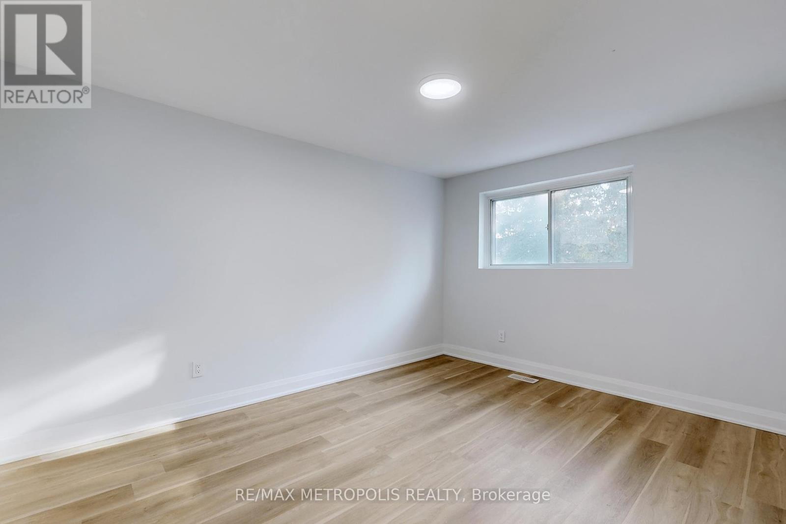 #2 Upper - 85 Primula Crescent, Toronto (Humber Summit), Ontario  M9L 1J9 - Photo 7 - W12171523