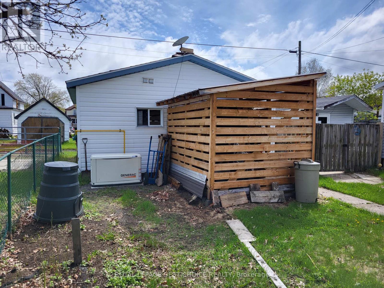 26 Aberdeen Street N, Chapleau, Ontario  P0M 1K0 - Photo 5 - X12171987