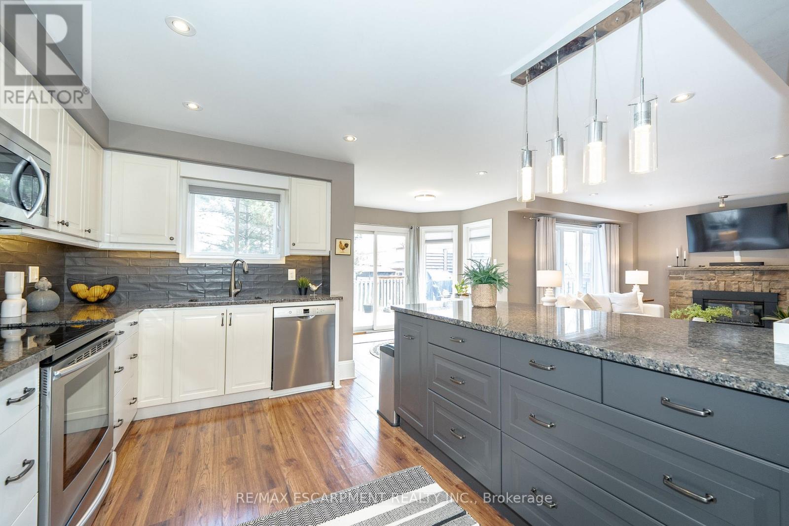 2485 Newport Street, Burlington, Ontario  L7M 3X7 - Photo 20 - W12102617