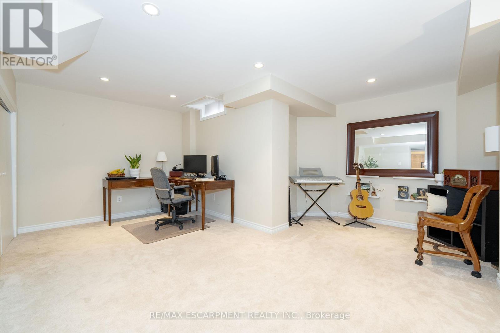 2485 Newport Street, Burlington, Ontario  L7M 3X7 - Photo 43 - W12102617