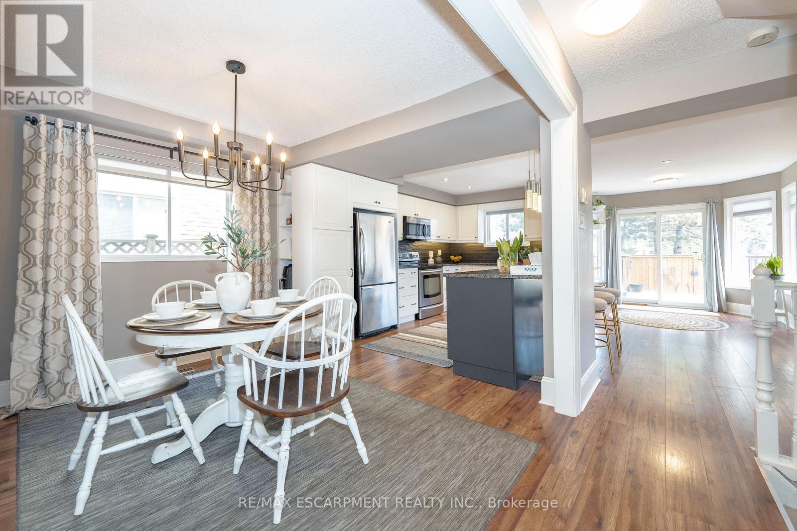 2485 Newport Street, Burlington, Ontario  L7M 3X7 - Photo 22 - W12102617