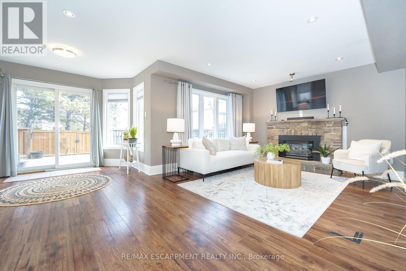 2485 Newport Street, Burlington, Ontario  L7M 3X7 - Photo 13 - W12102617