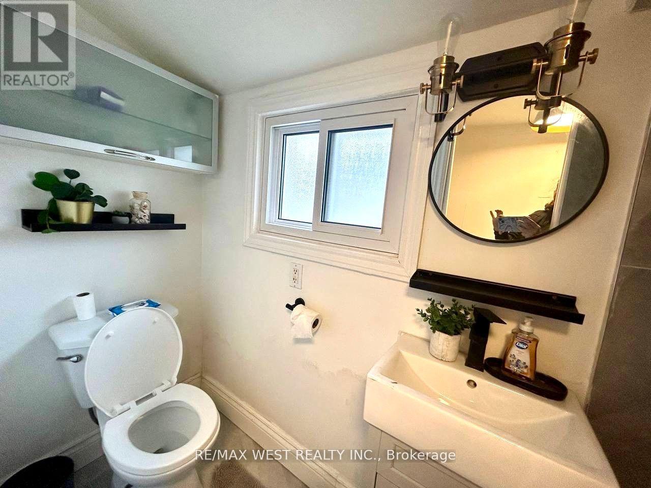 36 Fourteenth Street, Toronto, Ontario  M8V 3H9 - Photo 17 - W12171994