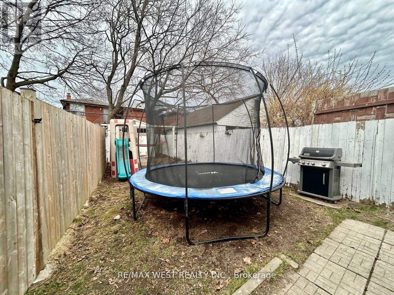 36 Fourteenth Street, Toronto, Ontario  M8V 3H9 - Photo 26 - W12171994
