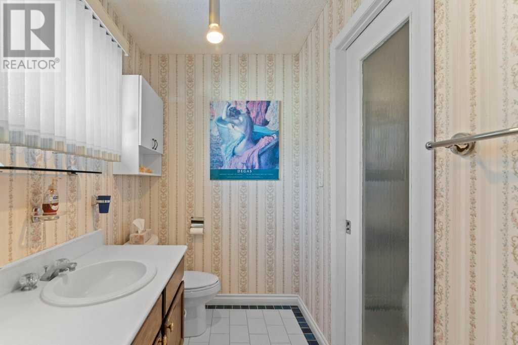 2308 Palisade Drive Sw, Calgary, Alberta  T2V 3V1 - Photo 18 - A2190474