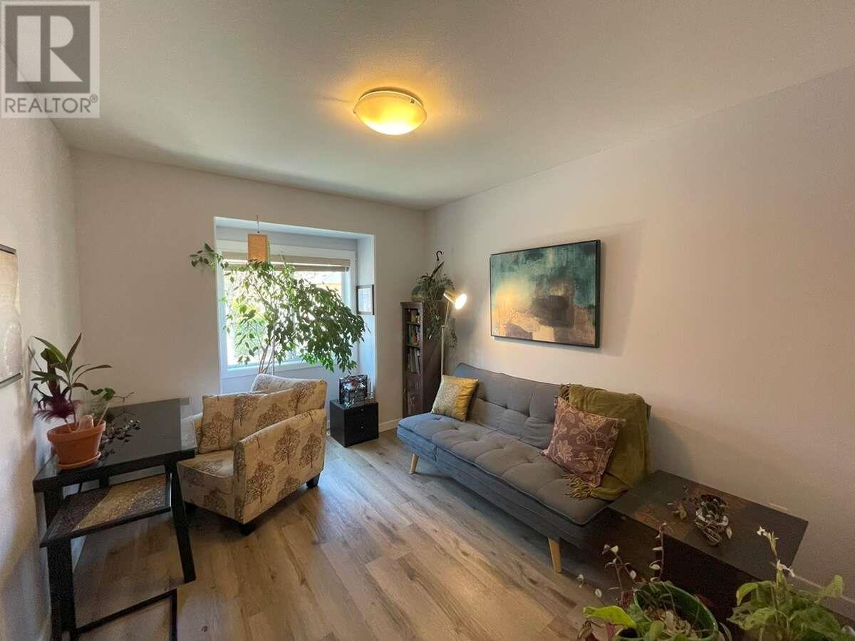 218 Glen Park Drive Unit# 31, Kelowna, BC V1V2W3