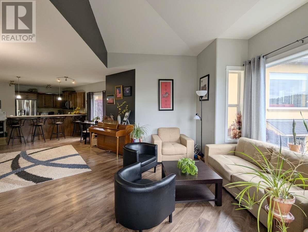 Property at 218 Glen Park Drive Unit# 31 image 4