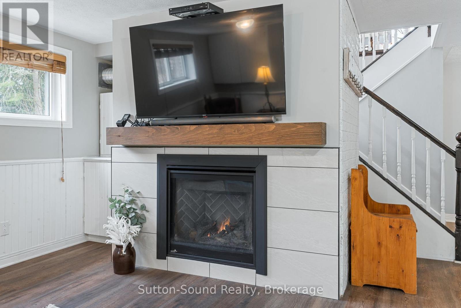 403 Simcoe Avenue, South Bruce Peninsula, Ontario  N0H 2G0 - Photo 32 - X12090985