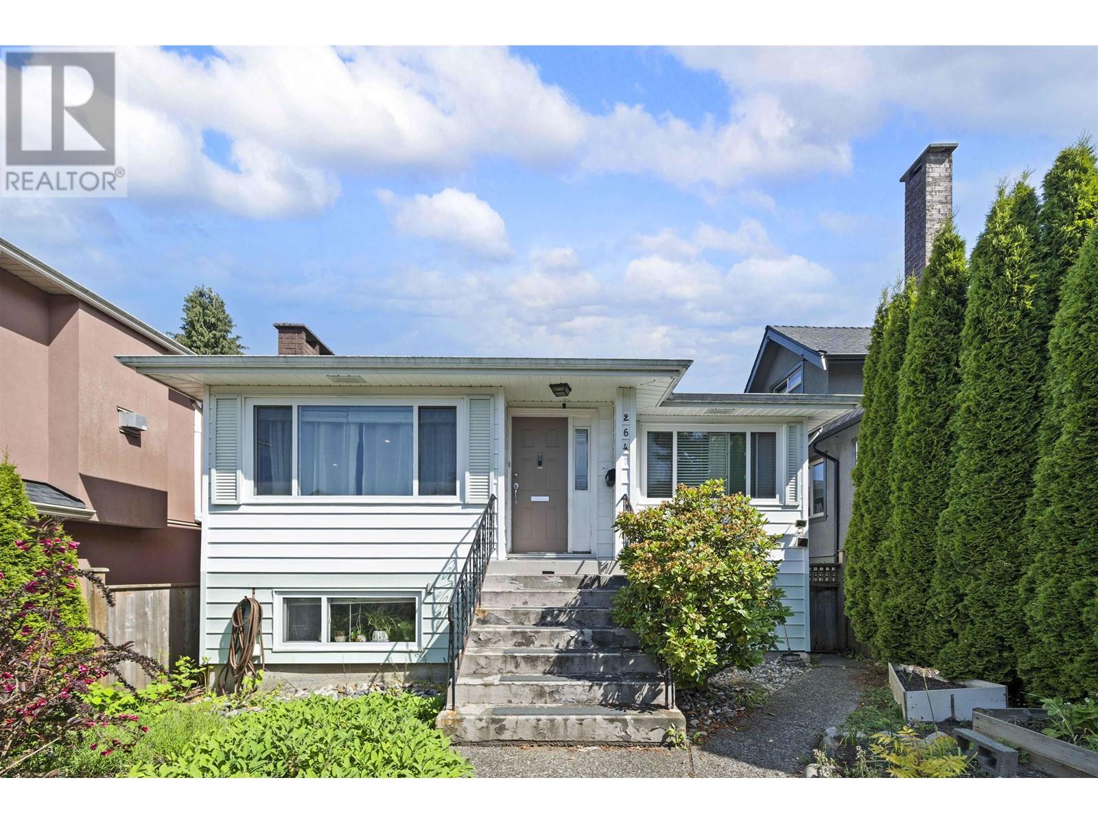 2647 DUNDAS STREET, Vancouver, British Columbia