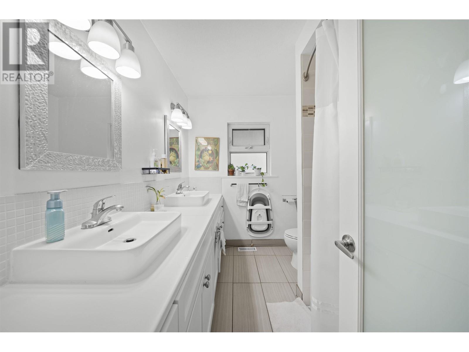 2647 Dundas Street, Vancouver, British Columbia  V5K 1R1 - Photo 11 - R3005441