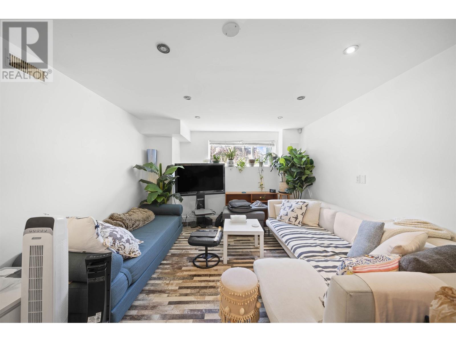 2647 Dundas Street, Vancouver, British Columbia  V5K 1R1 - Photo 15 - R3005441