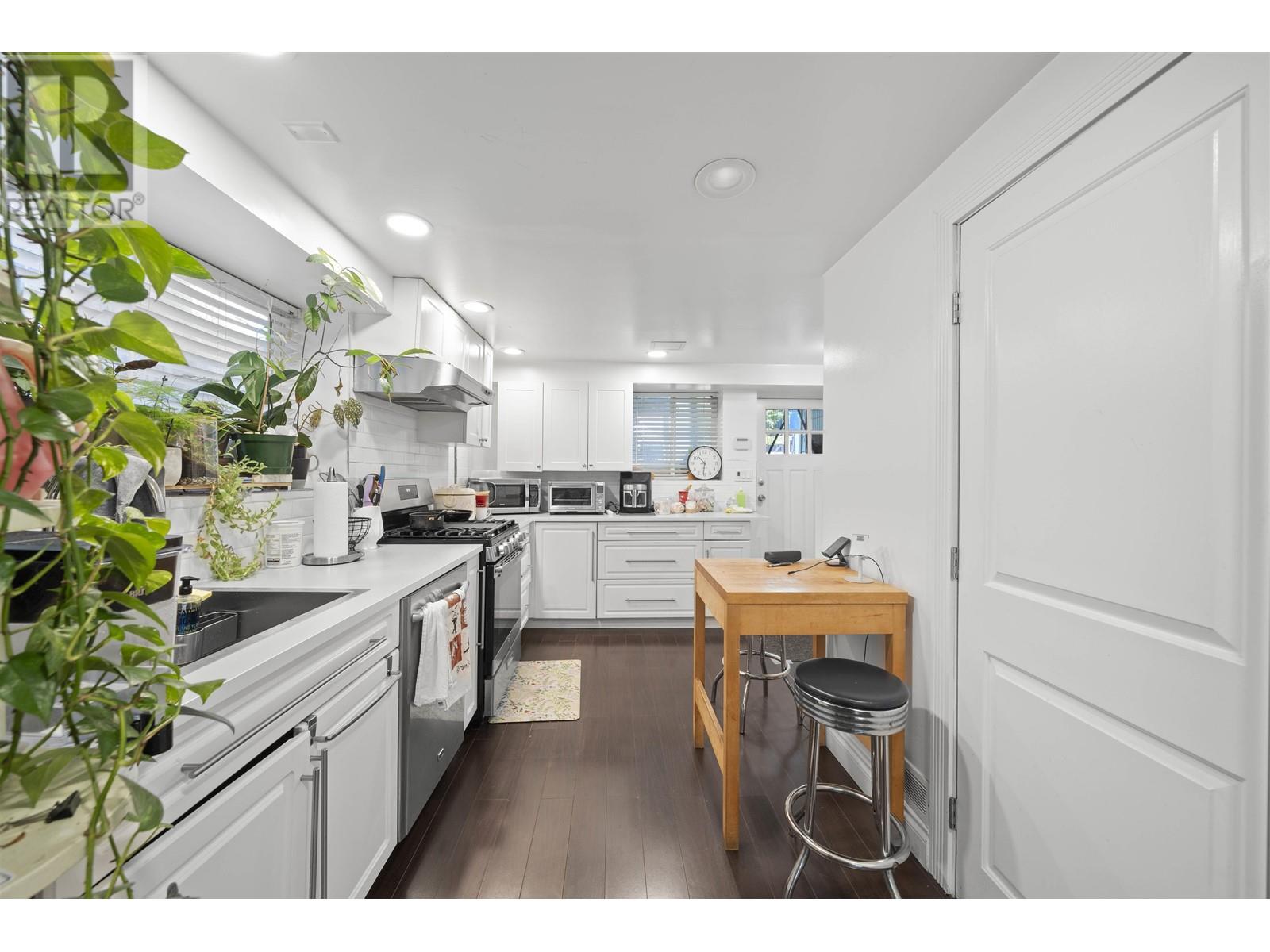 2647 Dundas Street, Vancouver, British Columbia  V5K 1R1 - Photo 13 - R3005441
