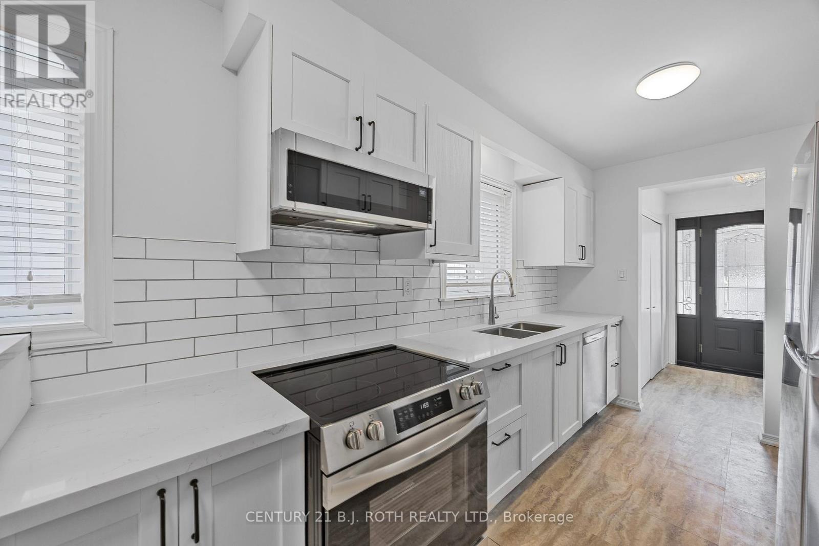 92 Kozlov Street, Barrie, Ontario  L4N 4P9 - Photo 10 - S12002018
