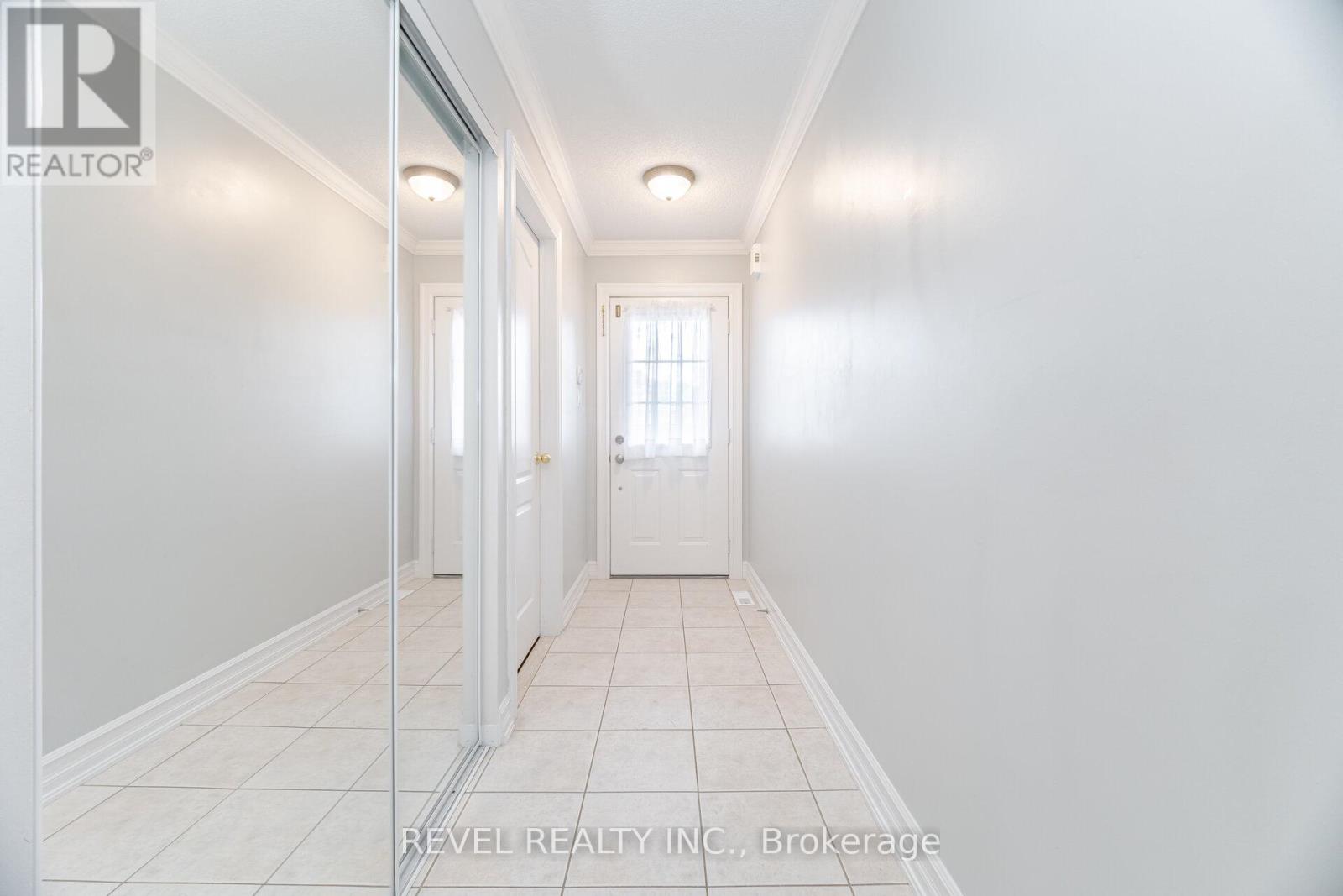 66 - 1489 Heritage Way, Oakville (Ga Glen Abbey), Ontario  L6M 4M7 - Photo 3 - W12172035