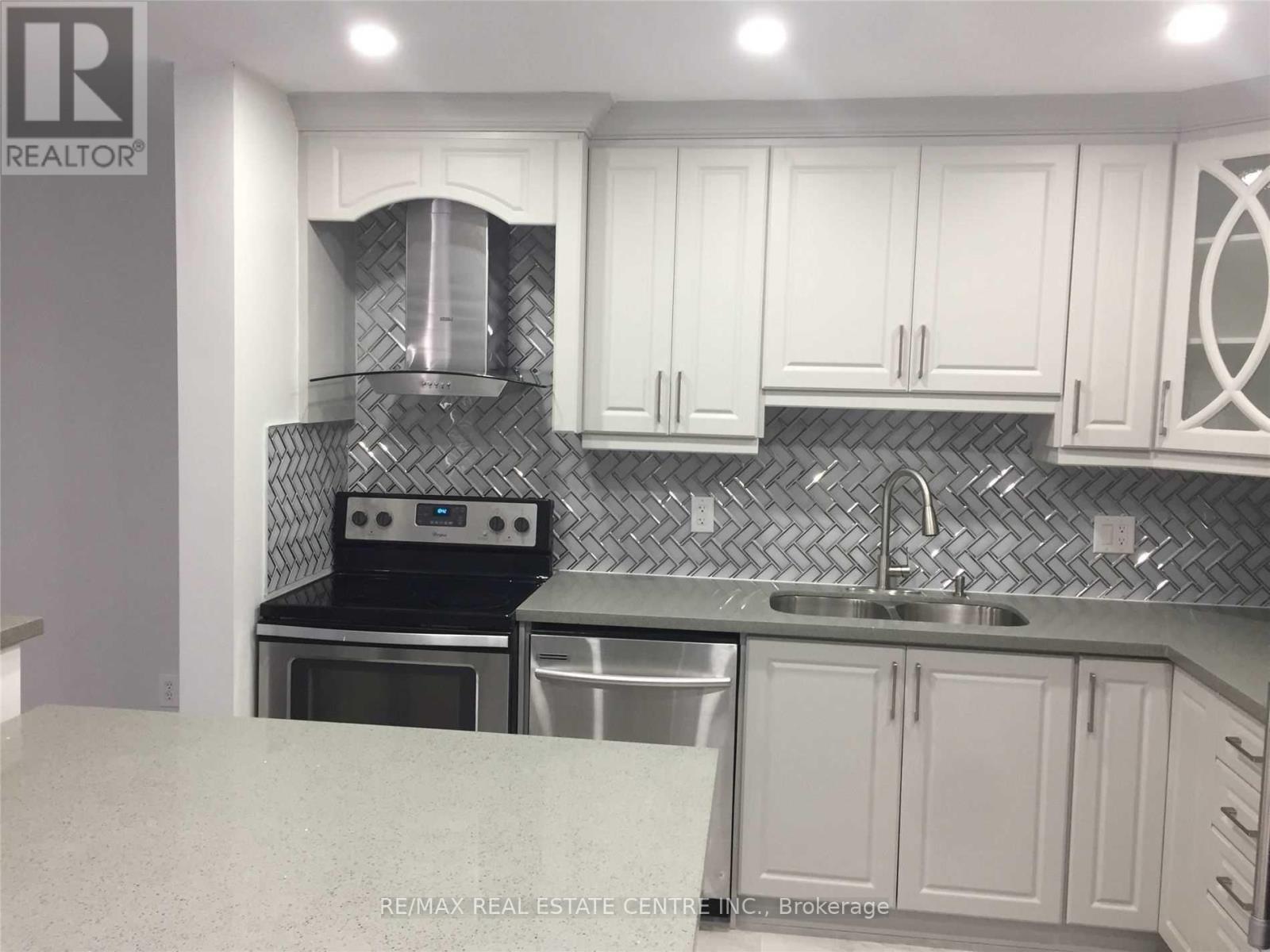 130 - 1155 Gordon Street, Guelph (Kortright Hills), Ontario  N1L 1S8 - Photo 4 - X12172024