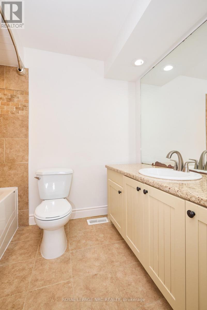 19 Rannie Court, Thorold, Ontario  L2V 4X1 - Photo 36 - X12172042