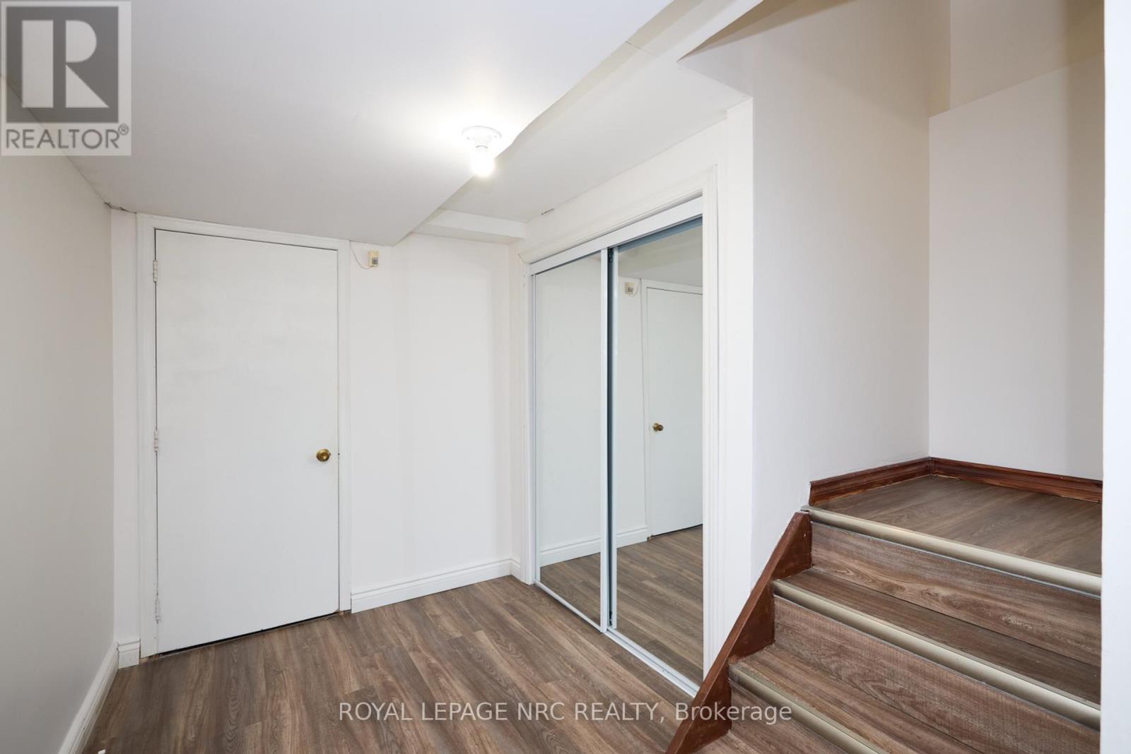 19 Rannie Court, Thorold (Confederation Heights), Ontario  L2V 4X1 - Photo 38 - X12172042
