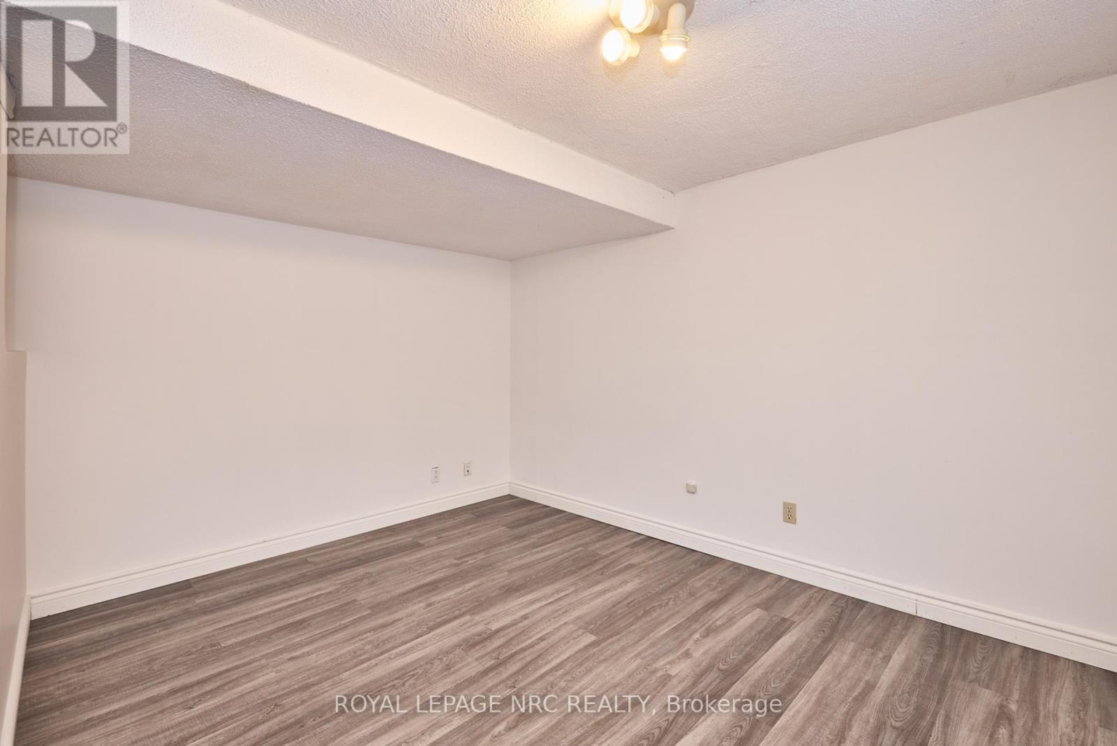 19 Rannie Court, Thorold, Ontario  L2V 4X1 - Photo 40 - X12172042