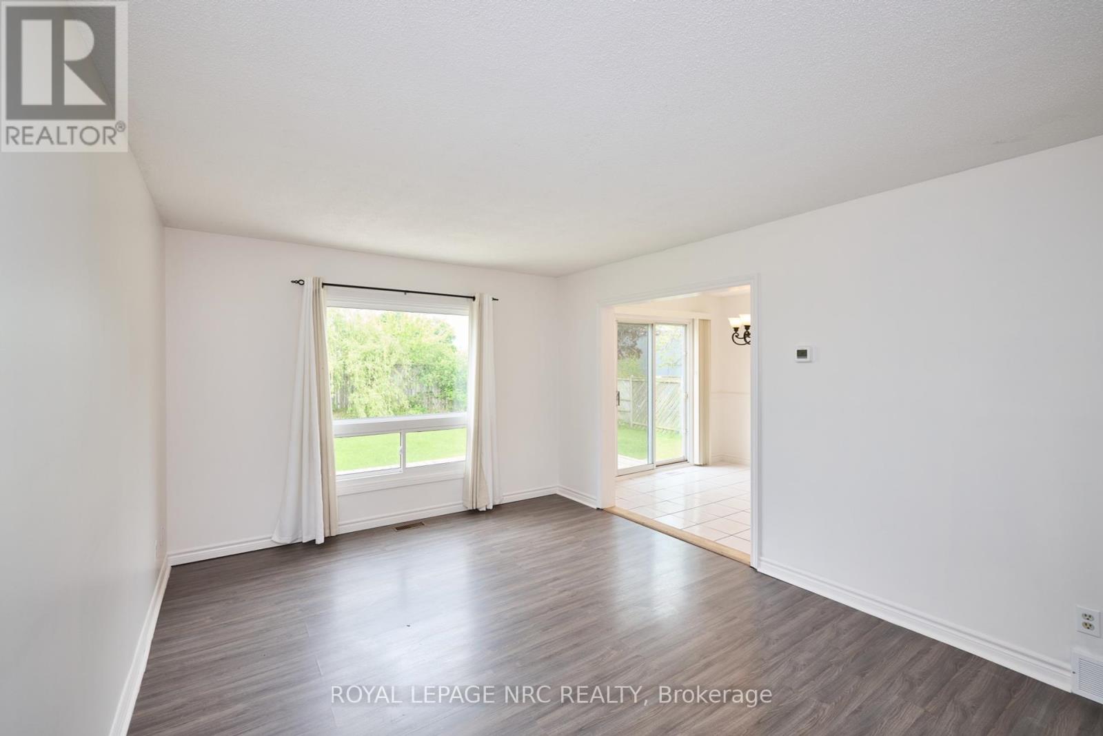 19 Rannie Court, Thorold (Confederation Heights), Ontario  L2V 4X1 - Photo 8 - X12172042