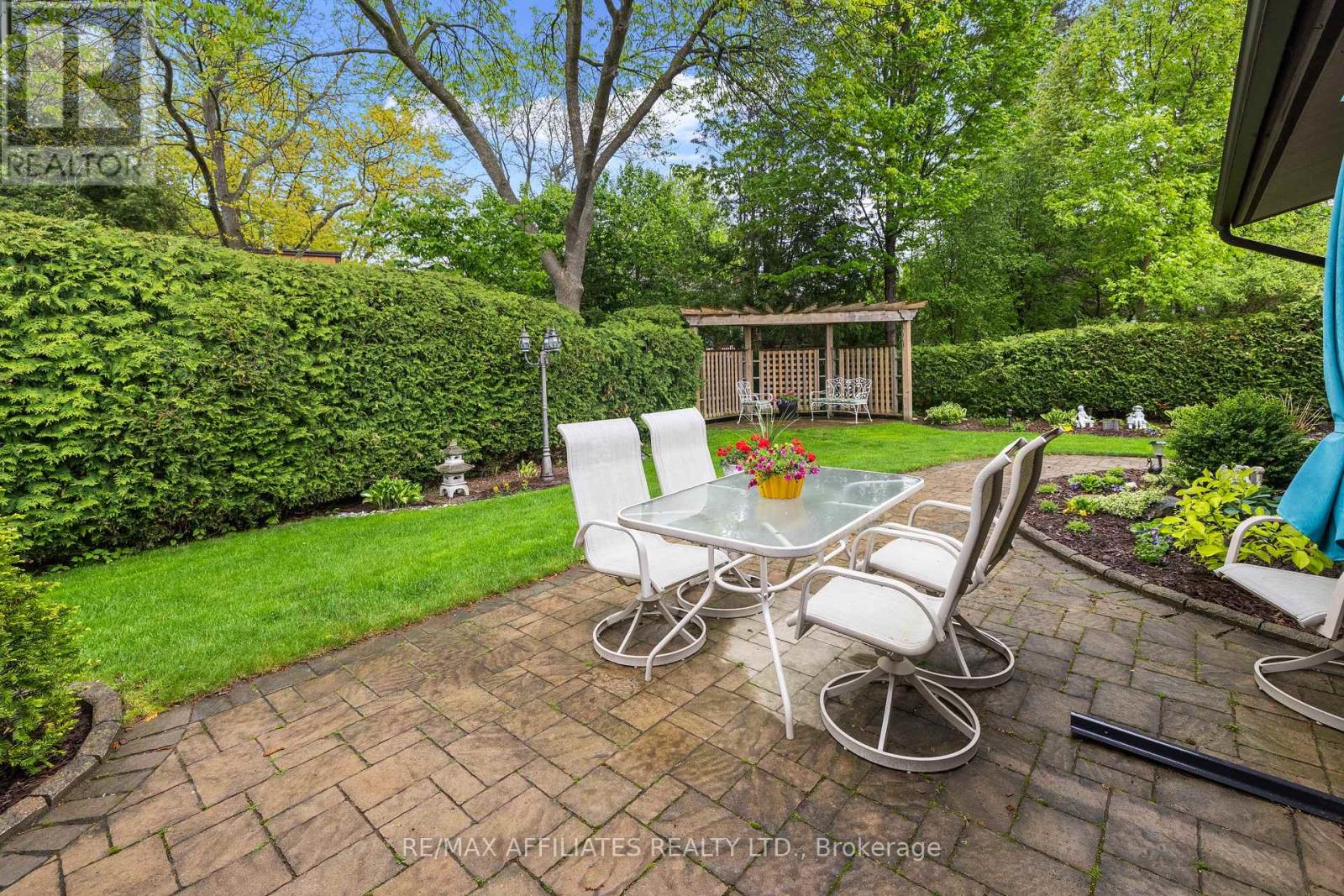 13 Amundsen Crescent, Ottawa, Ontario  K2L 1A6 - Photo 43 - X12170950