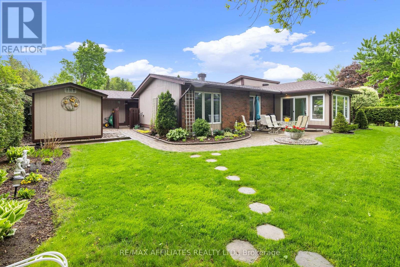 13 Amundsen Crescent, Ottawa, Ontario  K2L 1A6 - Photo 45 - X12170950