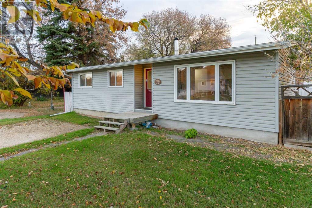 Property at 10921 92 Street image 3