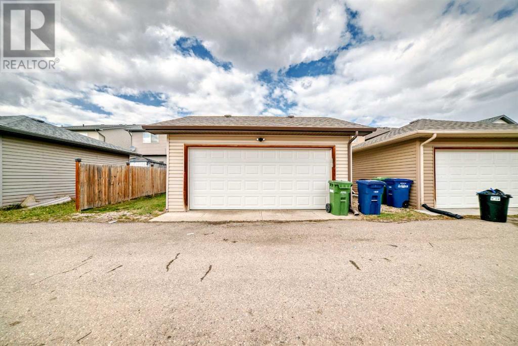 183 Baywater Rise Sw, Airdrie, Alberta  T4B 0B2 - Photo 31 - A2215225