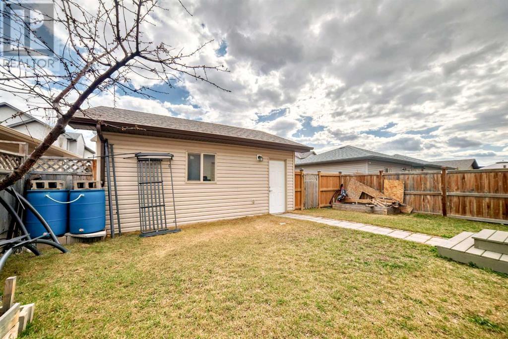 183 Baywater Rise Sw, Airdrie, Alberta  T4B 0B2 - Photo 45 - A2215225