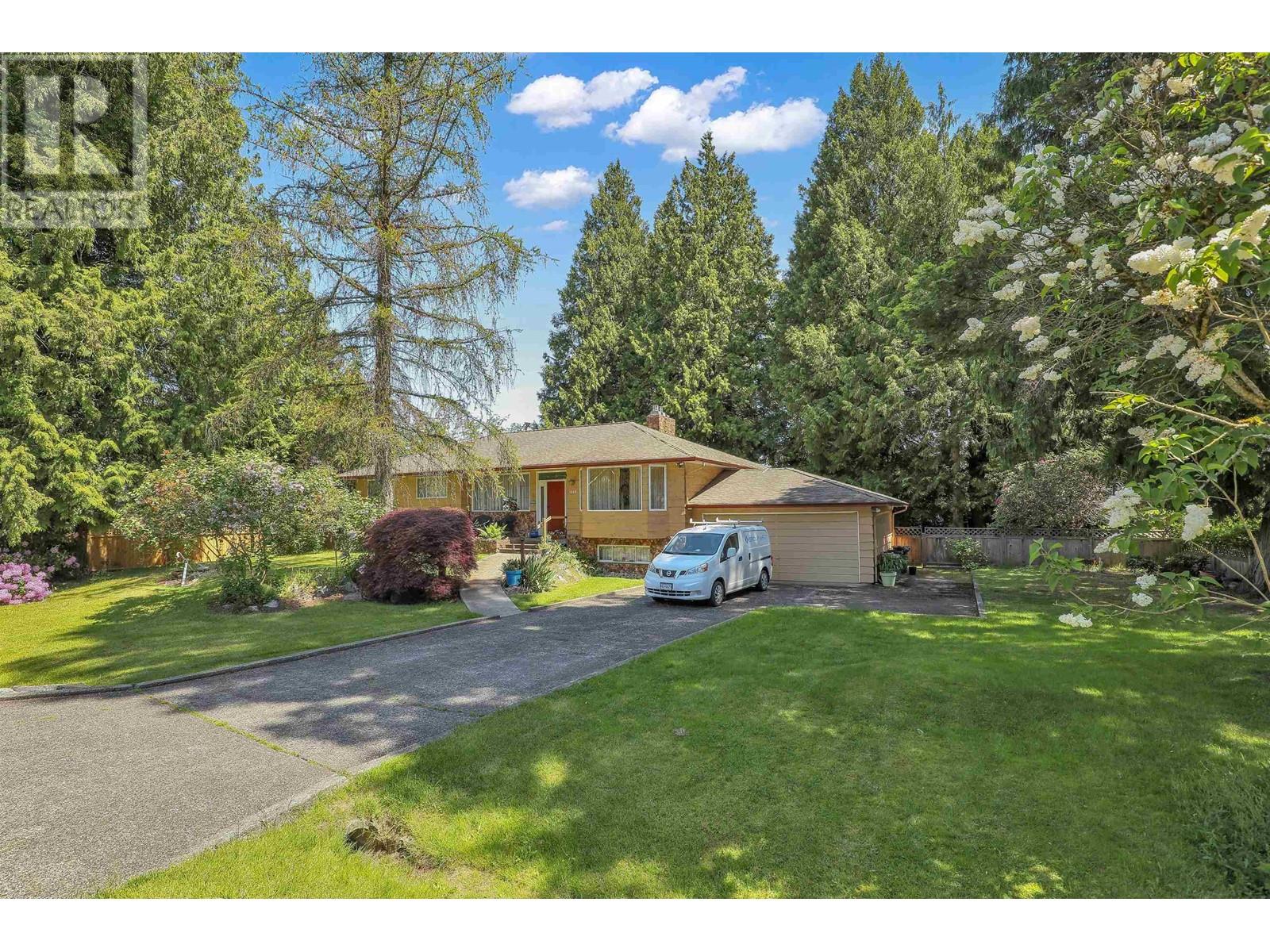 Property at 1520 54 STREET image 4