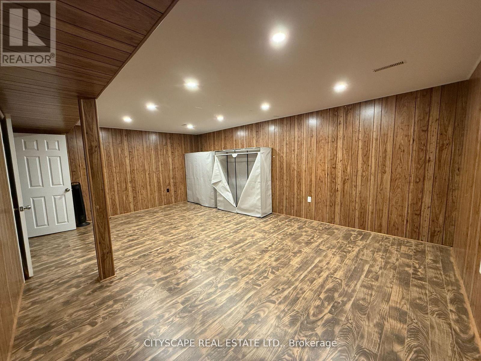 2101 Millway Gate, Mississauga, Ontario  L5L 1R2 - Photo 2 - W12172050