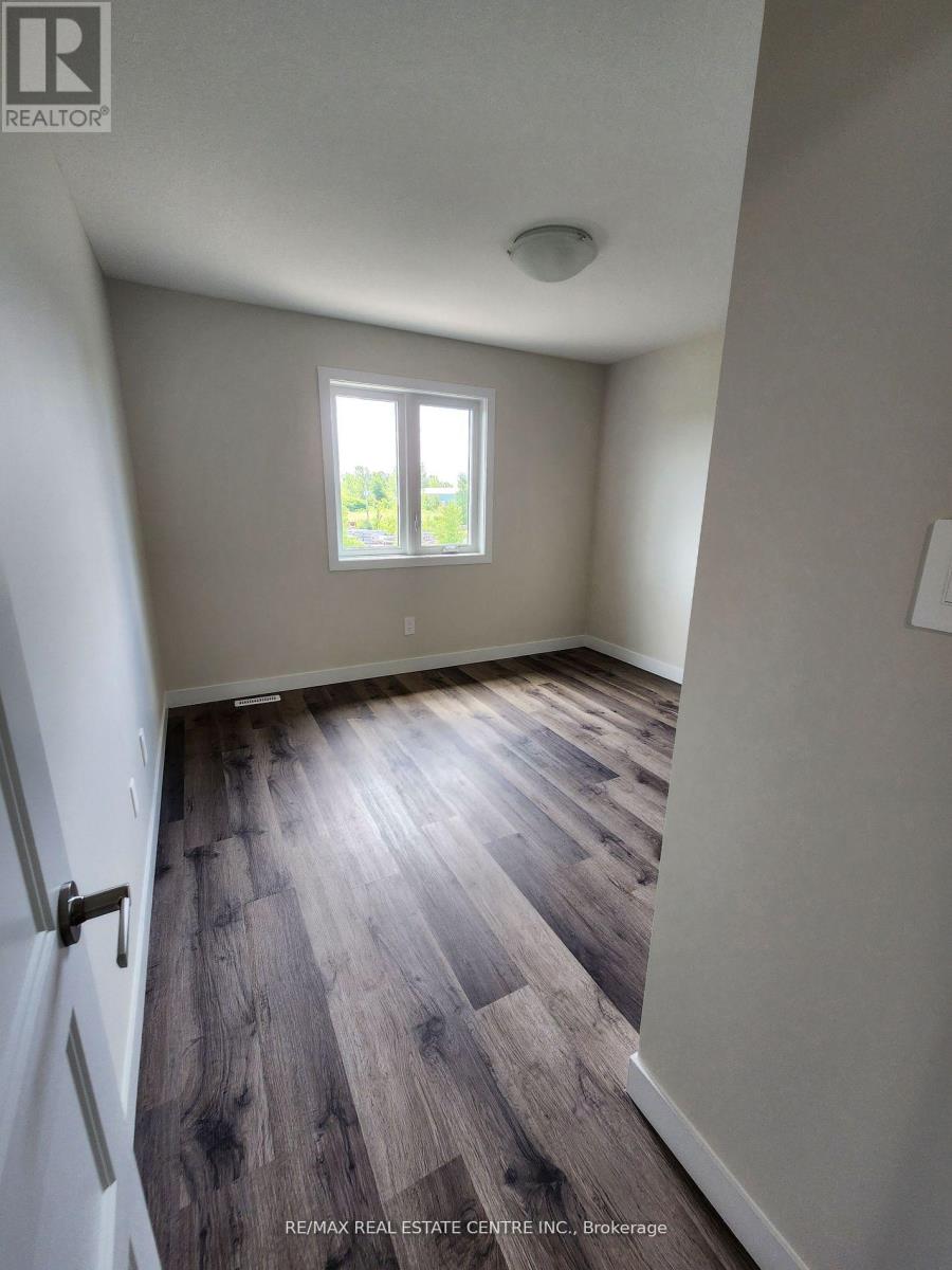 6833 Royal Magnolia Avenue, London South, Ontario  N6P 0J6 - Photo 9 - X12172040