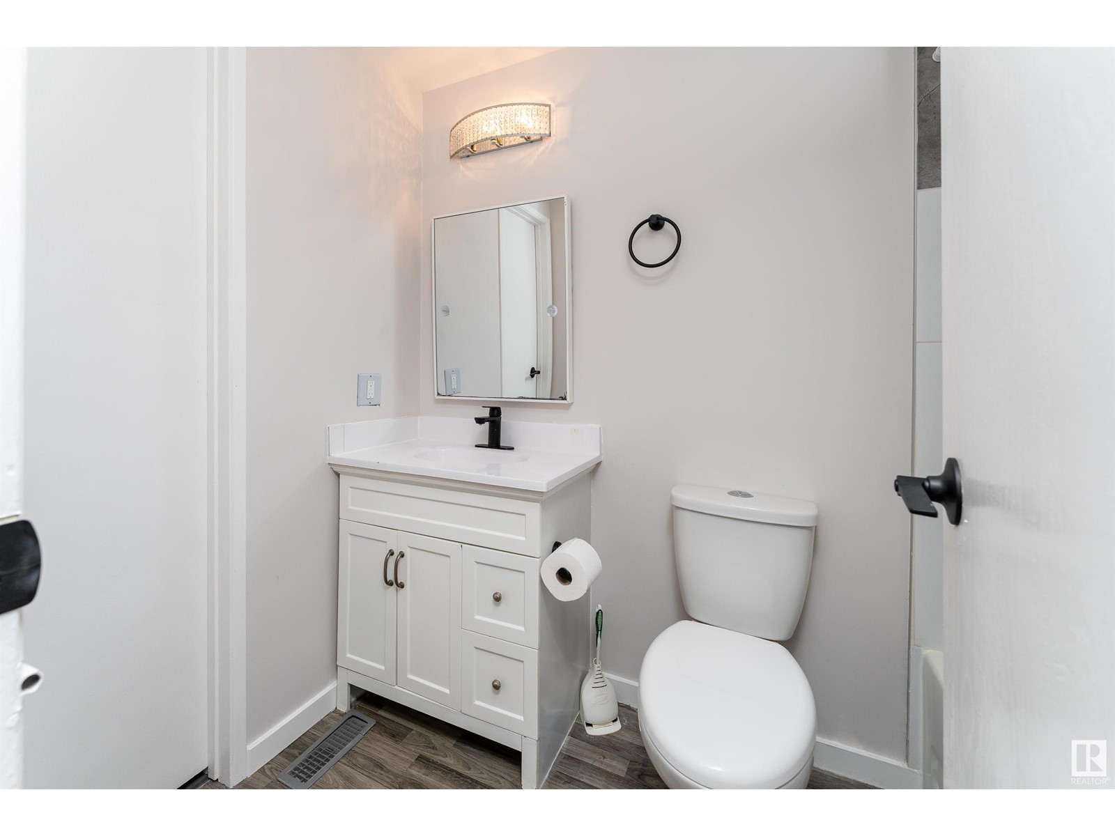1244 Lakewood Rd W Nw Nw, Edmonton, Alberta  T6K 3P2 - Photo 19 - E4438462