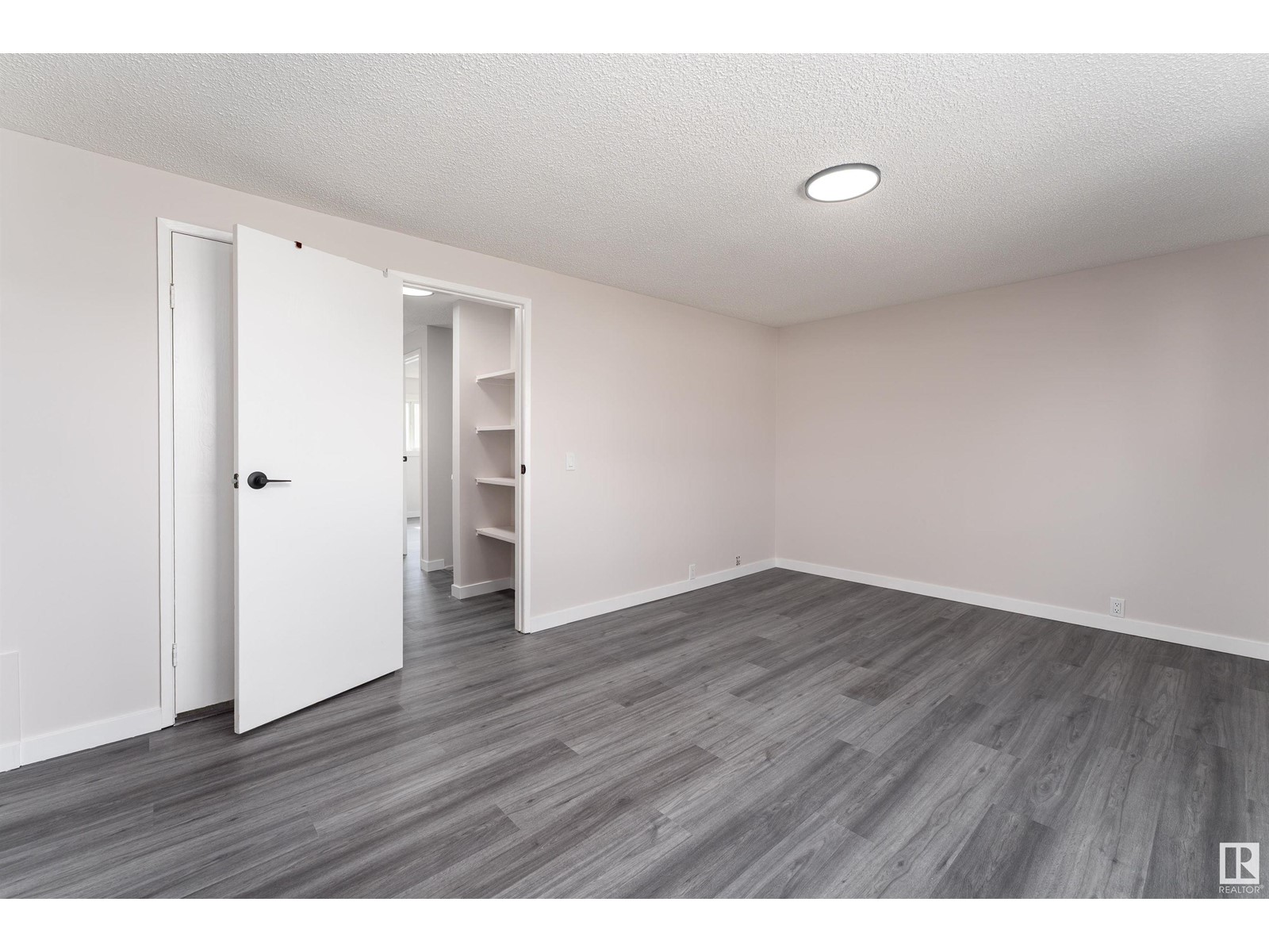 1244 Lakewood Rd W Nw Nw, Edmonton, Alberta  T6K 3P2 - Photo 22 - E4438462