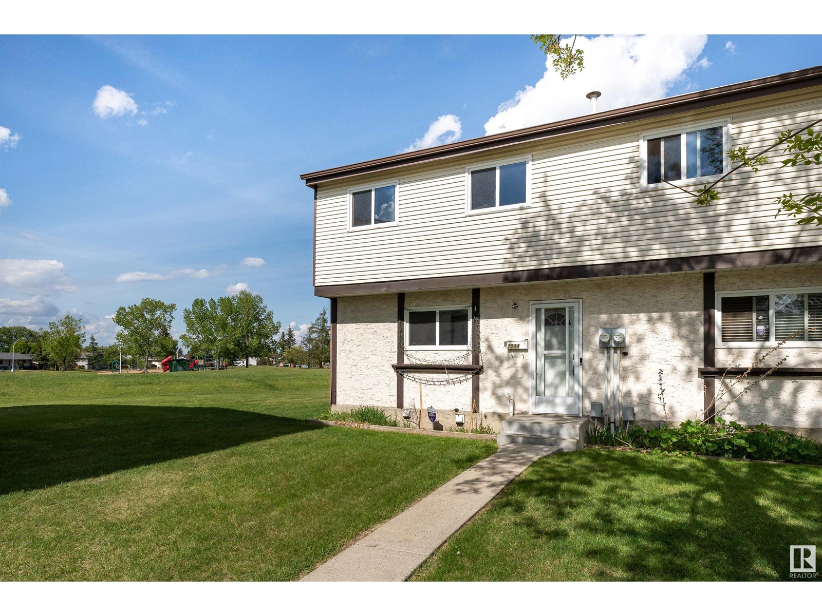 1244 Lakewood Rd W Nw Nw, Edmonton, Alberta  T6K 3P2 - Photo 3 - E4438462
