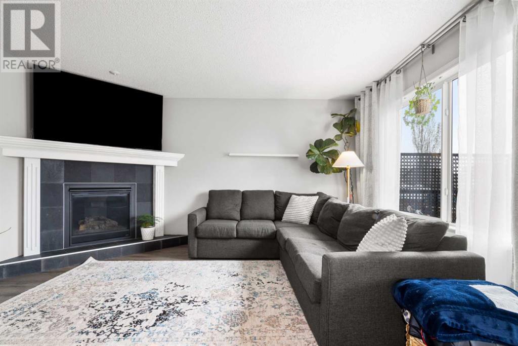 322 Coopers Drive Sw, Airdrie, Alberta  T4B 0L8 - Photo 7 - A2205533