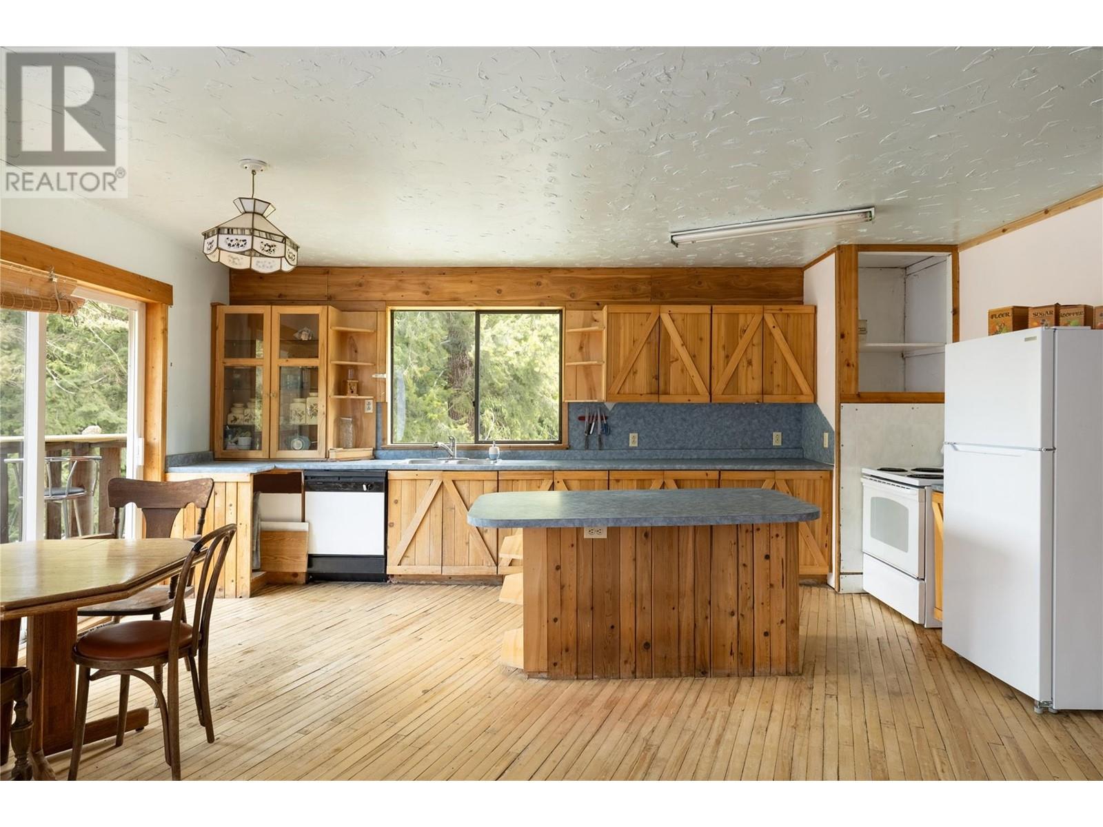 1538 Creighton Valley Road, Lumby, British Columbia  V0E 2G1 - Photo 23 - 10333967