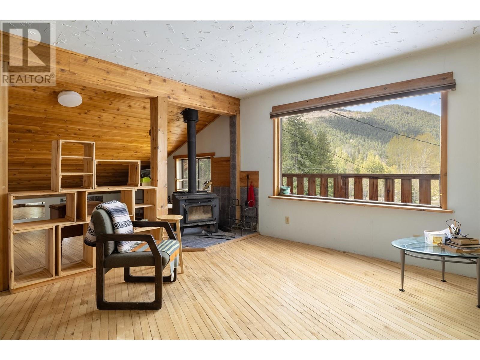1538 Creighton Valley Road, Lumby, British Columbia  V0E 2G1 - Photo 20 - 10333967