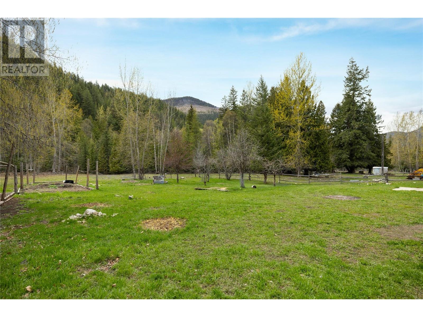 1538 Creighton Valley Road, Lumby, British Columbia  V0E 2G1 - Photo 44 - 10333967