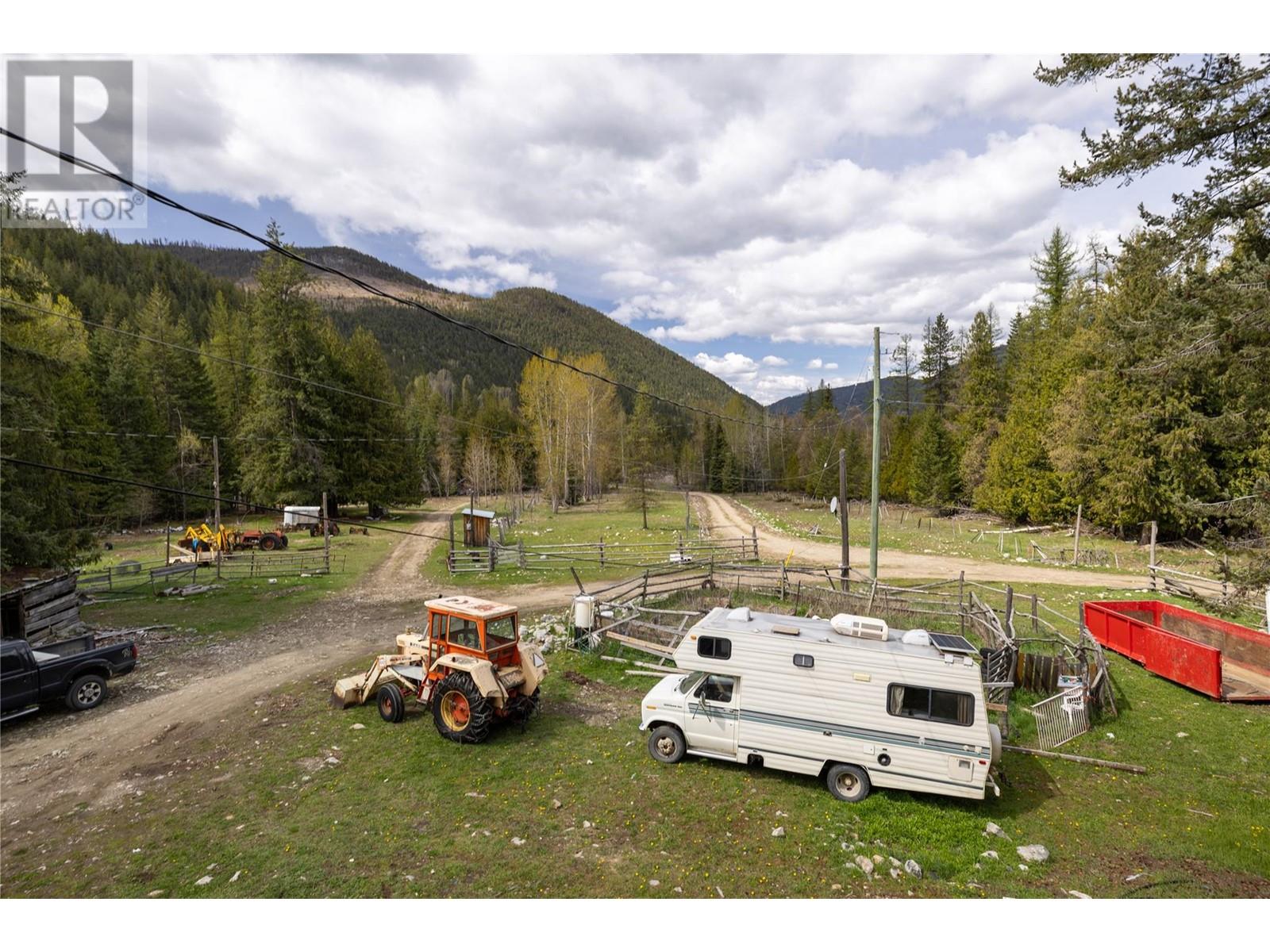1538 Creighton Valley Road, Lumby, British Columbia  V0E 2G1 - Photo 31 - 10333967