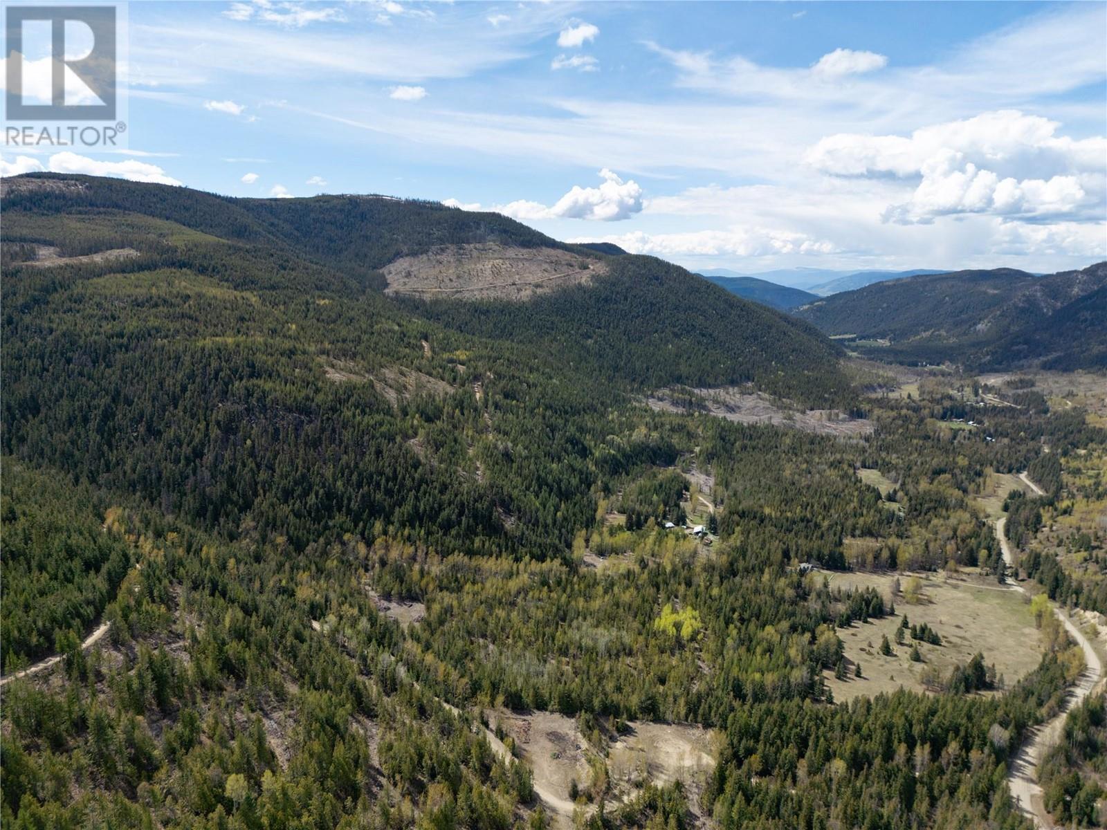 1538 Creighton Valley Road, Lumby, BC V0E2G1