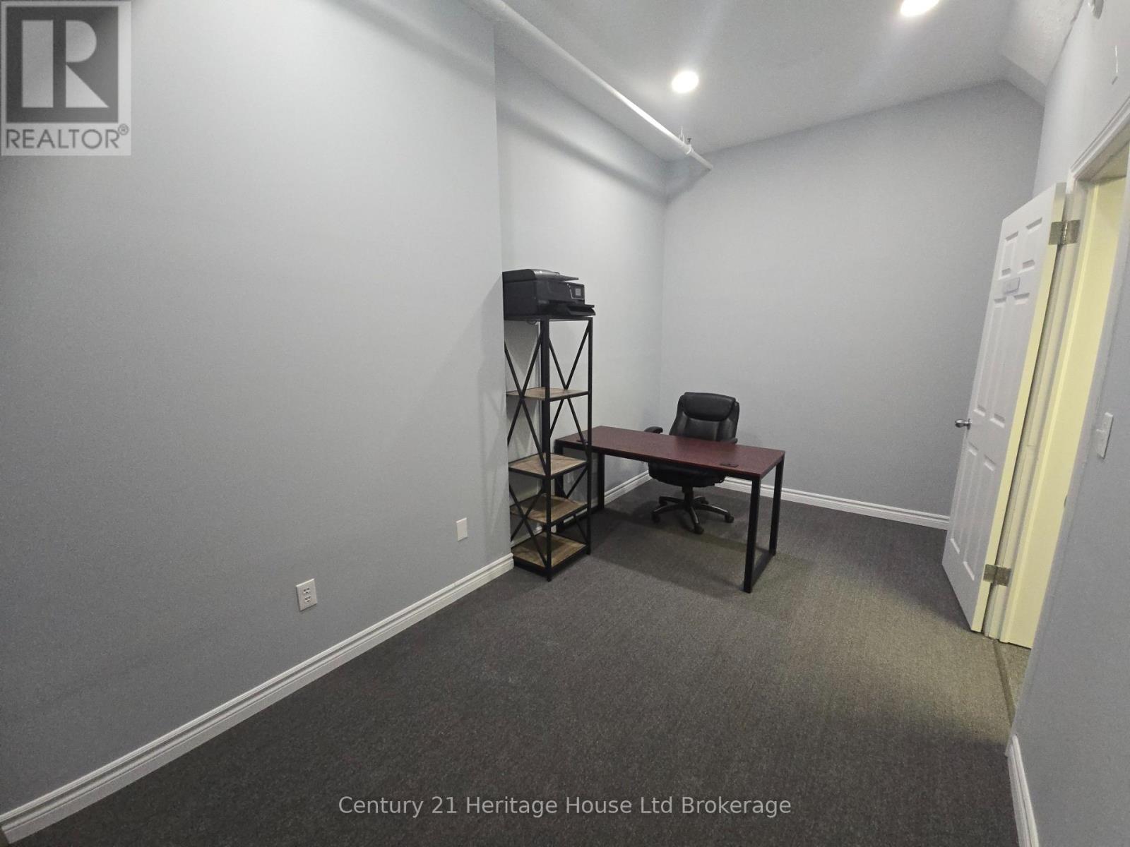 Third Floor North West - 476 Peel Street, Woodstock, Ontario  N4S 1K1 - Photo 10 - X12120232