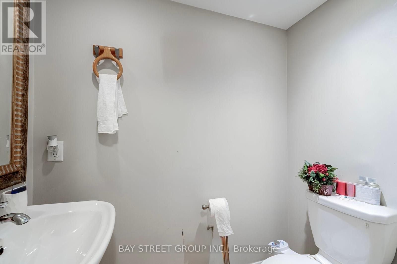 9958 Mccowan Road, Markham, Ontario  L3P 3J3 - Photo 5 - N12172061