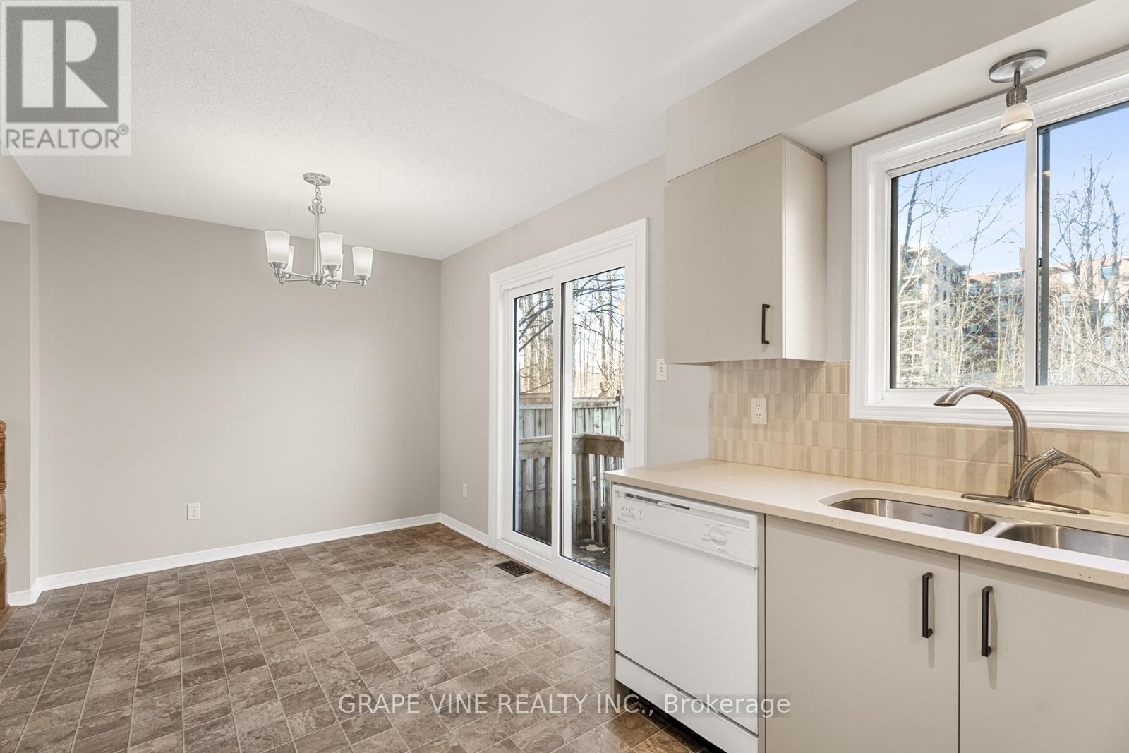 430 Lawler Crescent, Ottawa, Ontario  K4A 3Y3 - Photo 18 - X12026440
